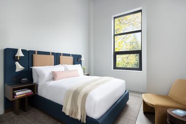 The Neighborhood Hotel Little Italy