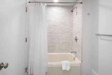 住宿加早餐  Charlesgate Suites