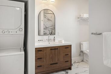 住宿加早餐  Charlesgate Suites