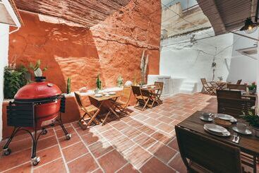 تختخواب و صبحانه Encanto Guesthouse