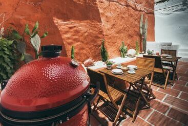 تختخواب و صبحانه Encanto Guesthouse
