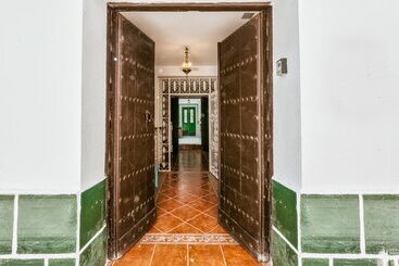 تختخواب و صبحانه Encanto Guesthouse