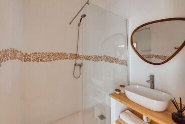تختخواب و صبحانه Encanto Guesthouse