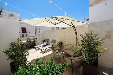 تختخواب و صبحانه Incentro Domus