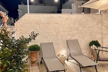 تختخواب و صبحانه Incentro Domus