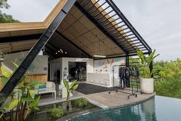 Deep Roots Dive & Yoga Resort