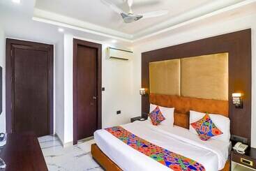 Fabhotel Kiara The Private Suites
