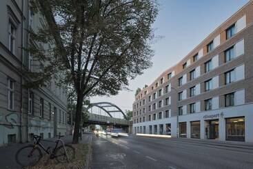 هتل Elisapart   Apartments Am Sommerschloss