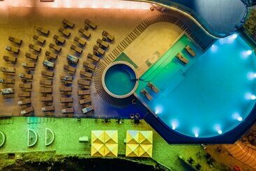 هتل Litz Resort