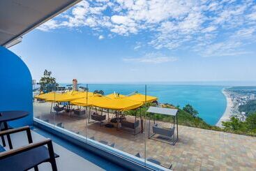 هتل Litz Resort