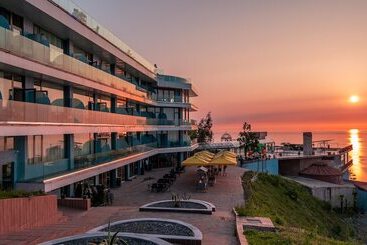 هتل Litz Resort