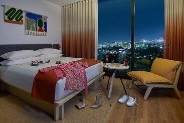 هتل Moxy Sydney Airport