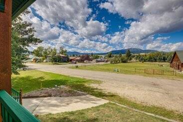 Large Family Home W/ View, 1 Mi To Red Lodge Ski!