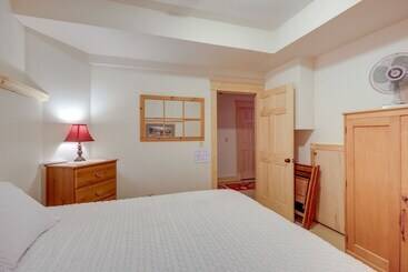 Large Family Home W/ View, 1 Mi To Red Lodge Ski!