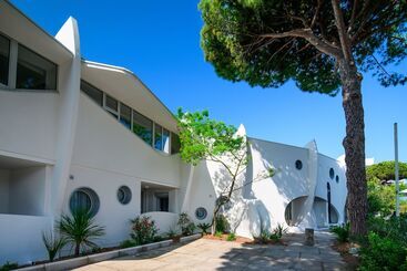 اقامتگاه My Hôtel Résidences La Grande Motte