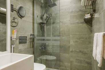 Myrtle Hotel Al Shohadaa