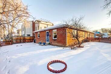 Pet Friendly Denver Home: Walk To Restaurants