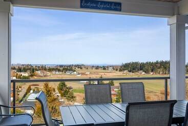 Port Angeles Home: 7 Mi To Olympic Natl Park!