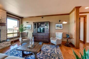 Port Angeles Home: 7 Mi To Olympic Natl Park!