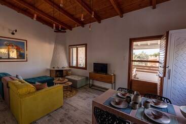 اقامتگاه Beachfronthouse In Aegina