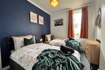اقامتگاه Captivating 2bed House In Southend Pet Friendly!
