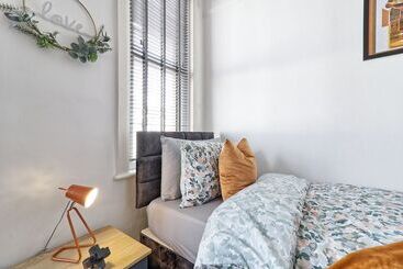 اقامتگاه Captivating 2bed House In Southend Pet Friendly!