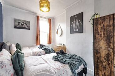 اقامتگاه Captivating 2bed House In Southend Pet Friendly!