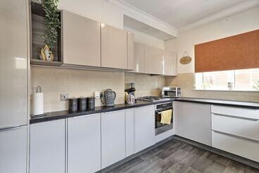 اقامتگاه Captivating 2bed House In Southend Pet Friendly!