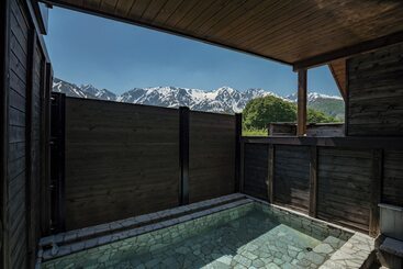 استراحتگاه Snow Peak Field Suite Hakuba Kitaone Kogen