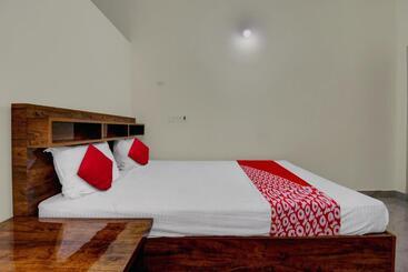 酒店 Collection O Preethi Boarding & Lodging