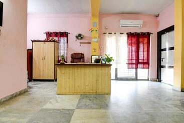 酒店 Oyo Chinar Park Guest House