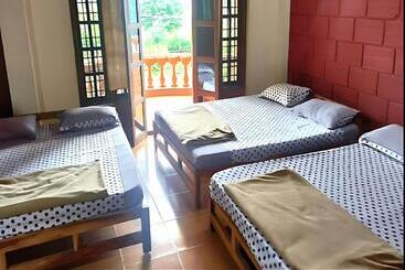 호텔 Sri Durgamba Residency