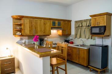 Bugambilias Suites