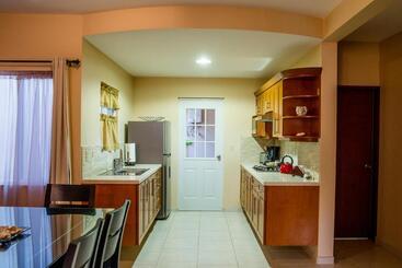 Bugambilias Suites