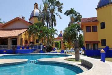 هتل Canadian Resort Vallarta