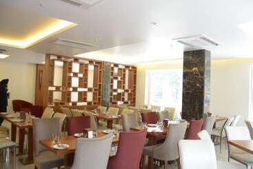 Hotel Connaught Royale
