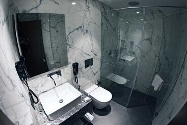 Hotel Connaught Royale