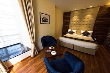 Hotel Connaught Royale