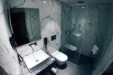 Hotel Connaught Royale