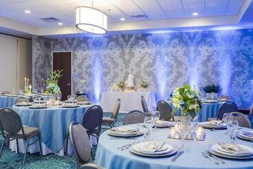 هتل Fairfield Inn & Suites By Marriott Savannah Downtown Historic District