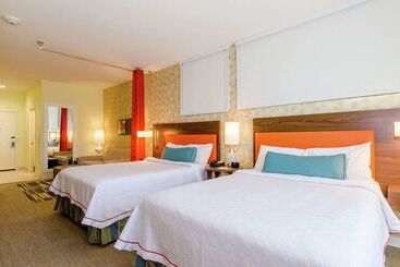 هتل Home2 Suites By Hilton Portland