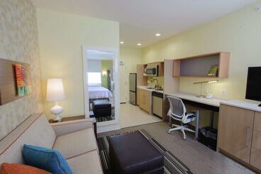 هتل Home2 Suites By Hilton Portland