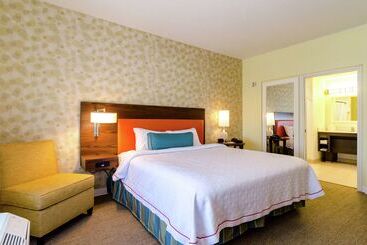 هتل Home2 Suites By Hilton Portland