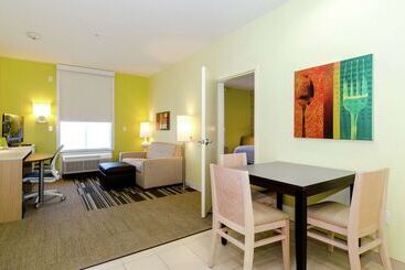 هتل Home2 Suites By Hilton Portland