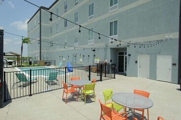 هتل Home2 Suites By Hilton Portland