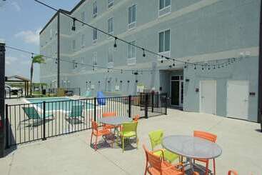 هتل Home2 Suites By Hilton Portland
