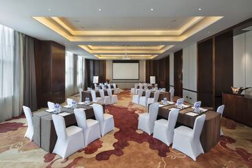 Hualuxe Hotels & Resorts Zhangjiakou, An Ihg