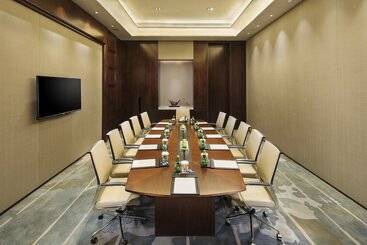 Hualuxe Hotels & Resorts Zhangjiakou, An Ihg