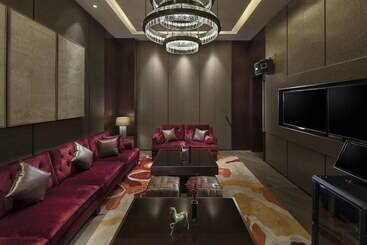 Hualuxe Hotels & Resorts Zhangjiakou, An Ihg