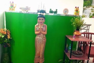 هتل Myat Nan Yone